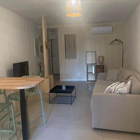 Petit Appartement ลูกัท ภายนอก รูปภาพ